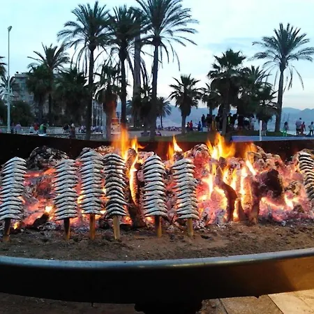 Carihuela Beach Torremolinos Exterior photo